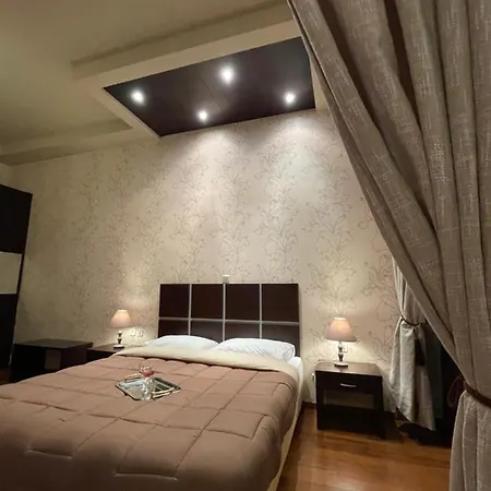 Bay View Apartment *