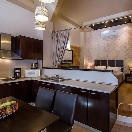 Bay View Apartment *