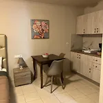 Bay View Apartment