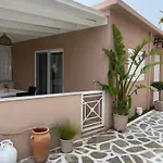 Bay View Apartment *